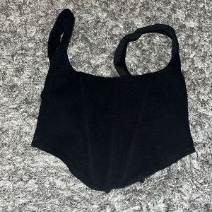Black zip-up crop top